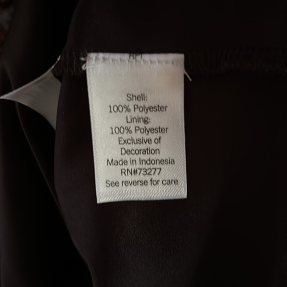 Lauren Conrad, women’s 1X, black with blue/rust floral pattern, sheer sleeves. - Picture 5 of 6